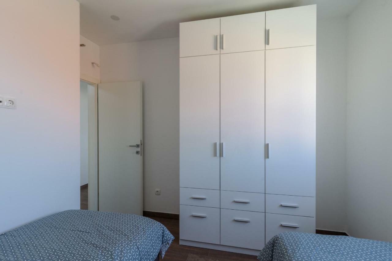 Luxury Apartman Ivana โตรกีร์ ภายนอก รูปภาพ